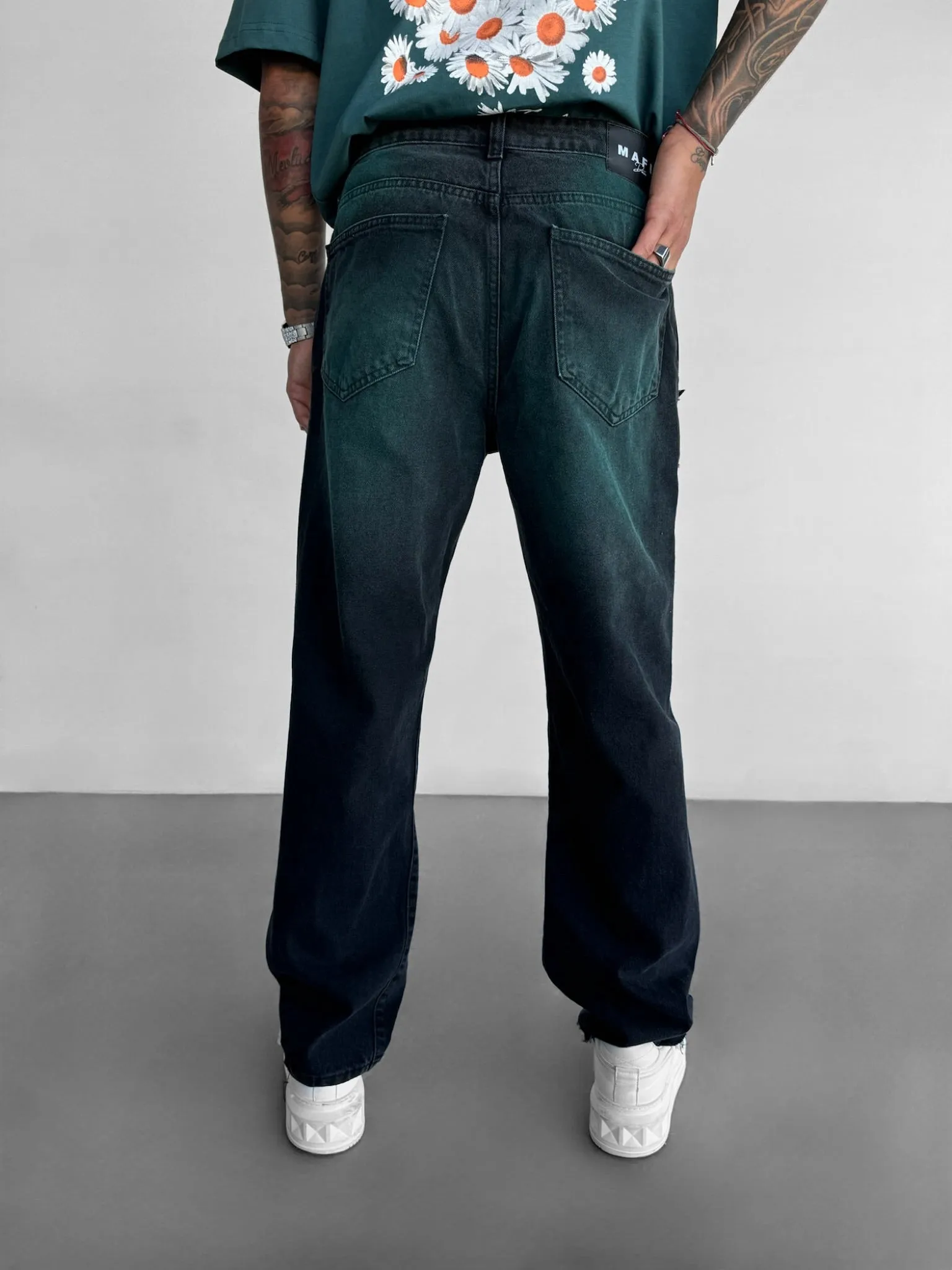 Baggy Torn Jeans - Black