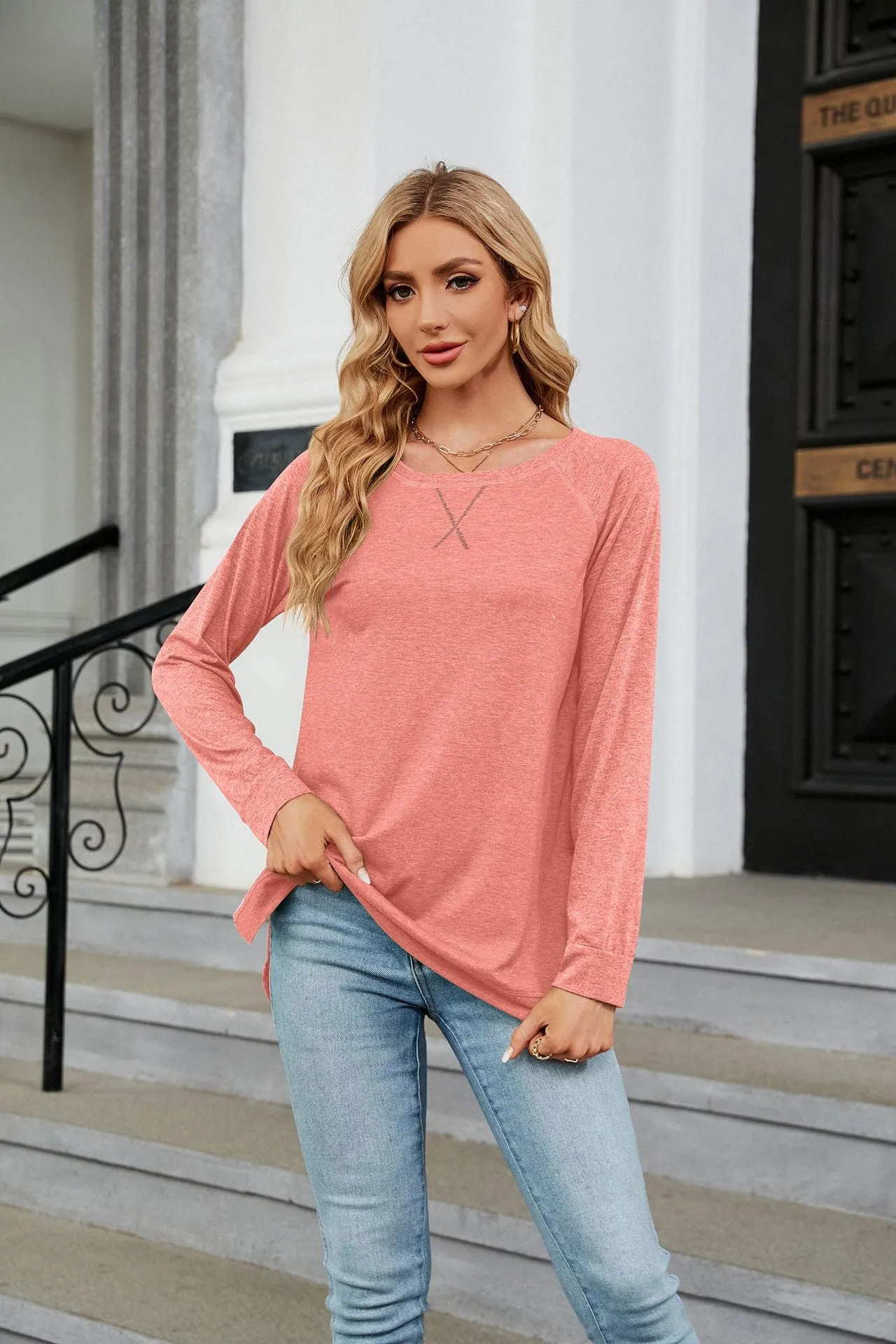 Contrast Color Long-Sleeved T-shirt Top