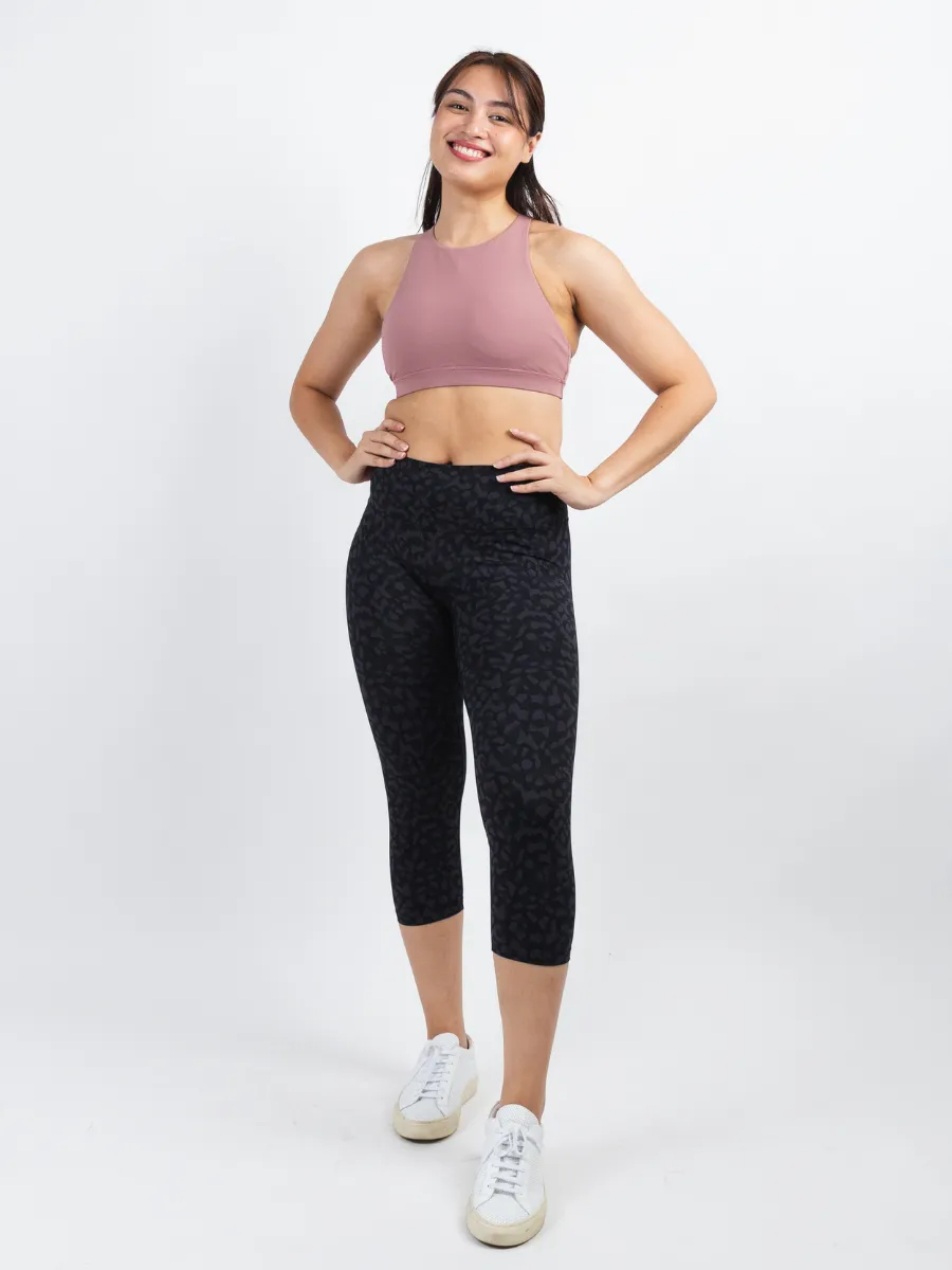 Easy Stretch Crop 21” *Seamless Leggings in Black Leopard