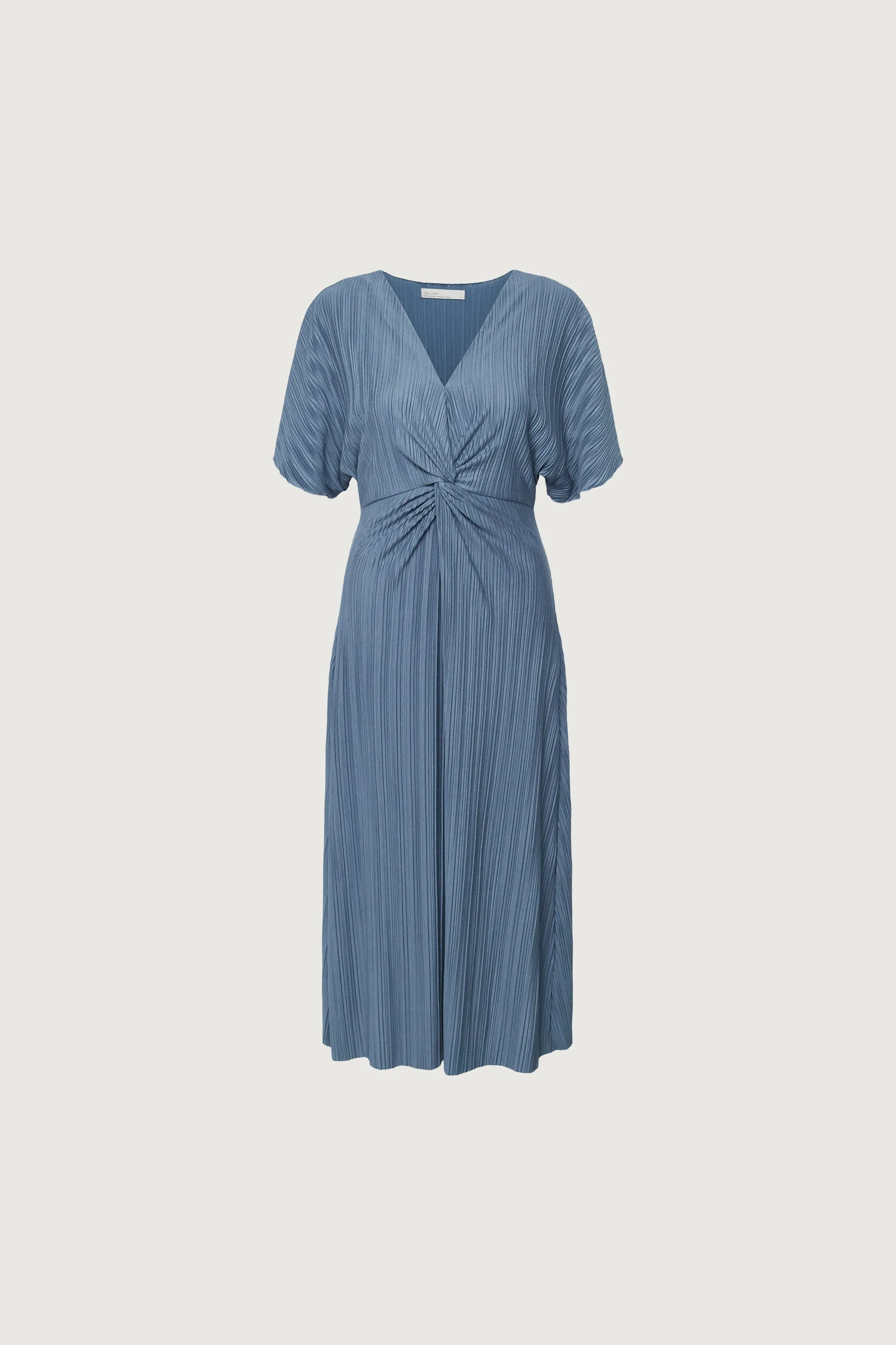 FRONT KNOT PLEATED MIDI DRESS