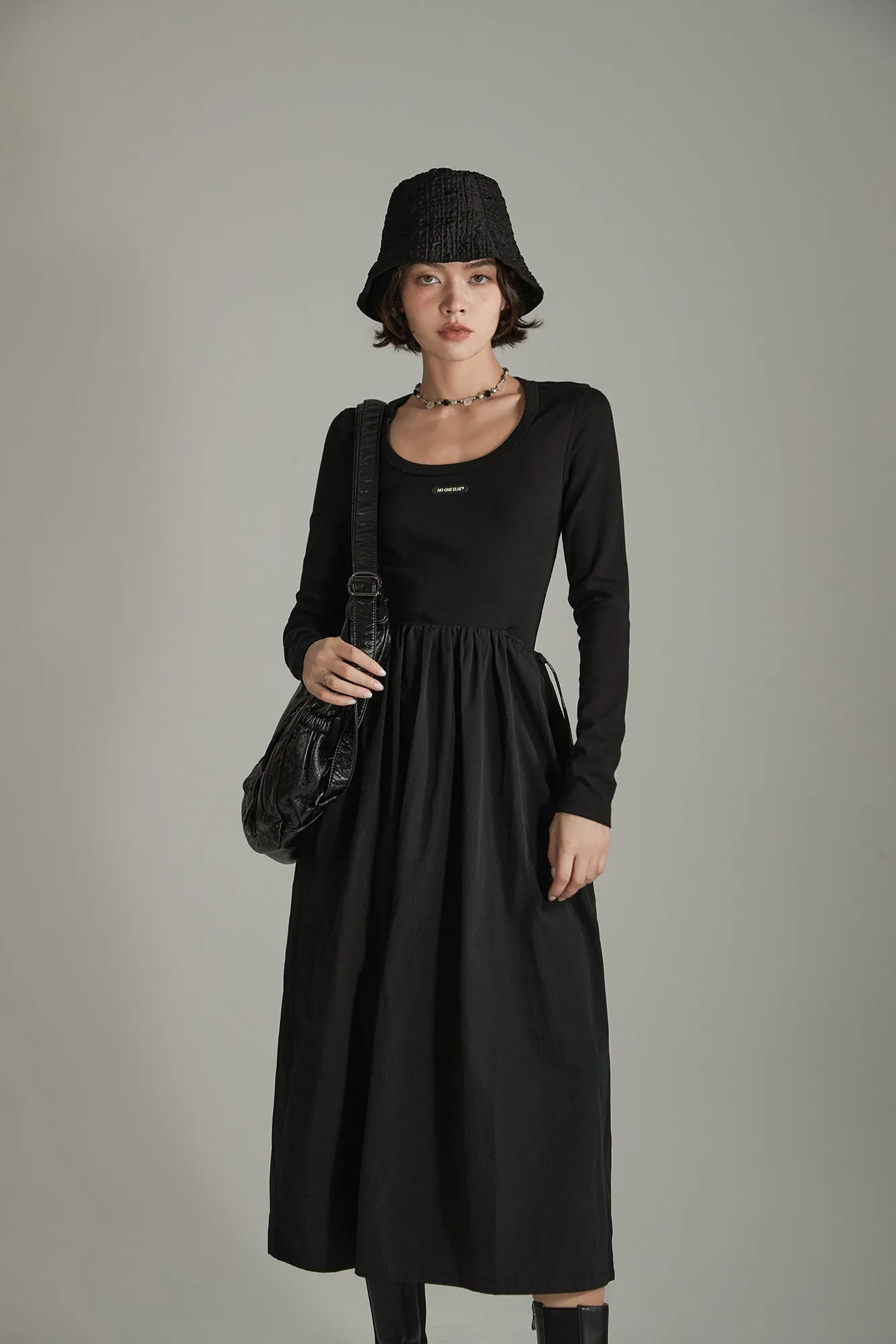 Logo Pocket Simple Long Dress