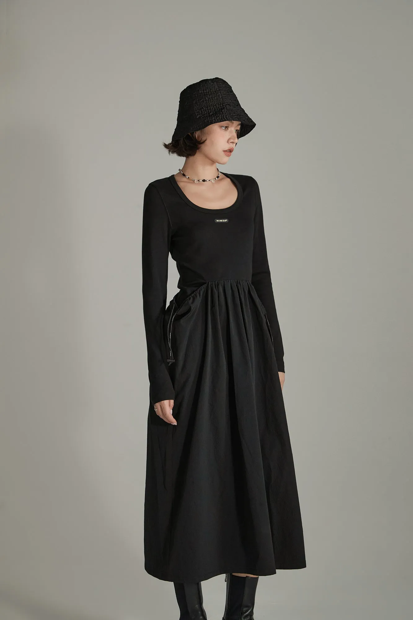 Logo Pocket Simple Long Dress