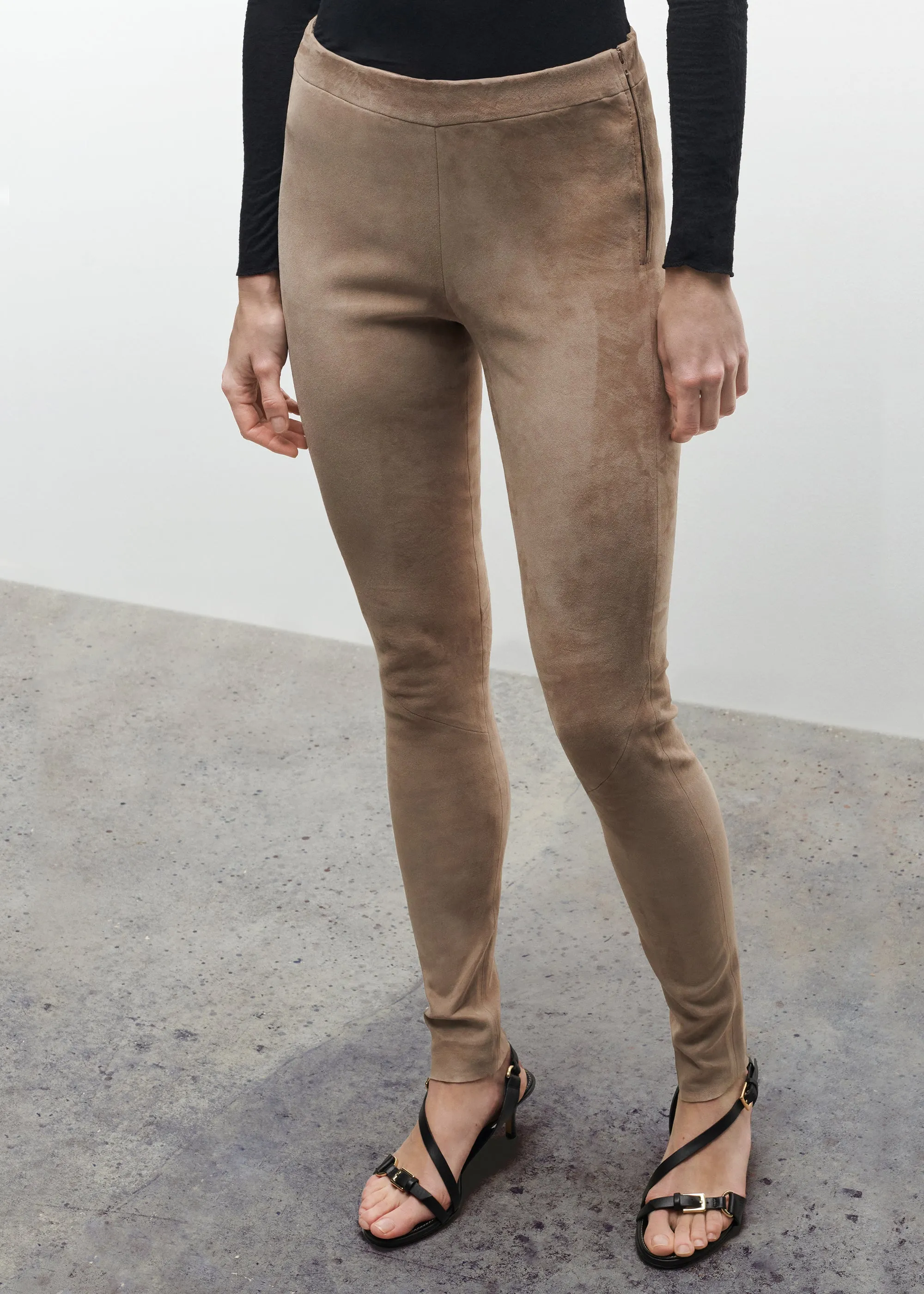 ROCHE | Suede stretch legging