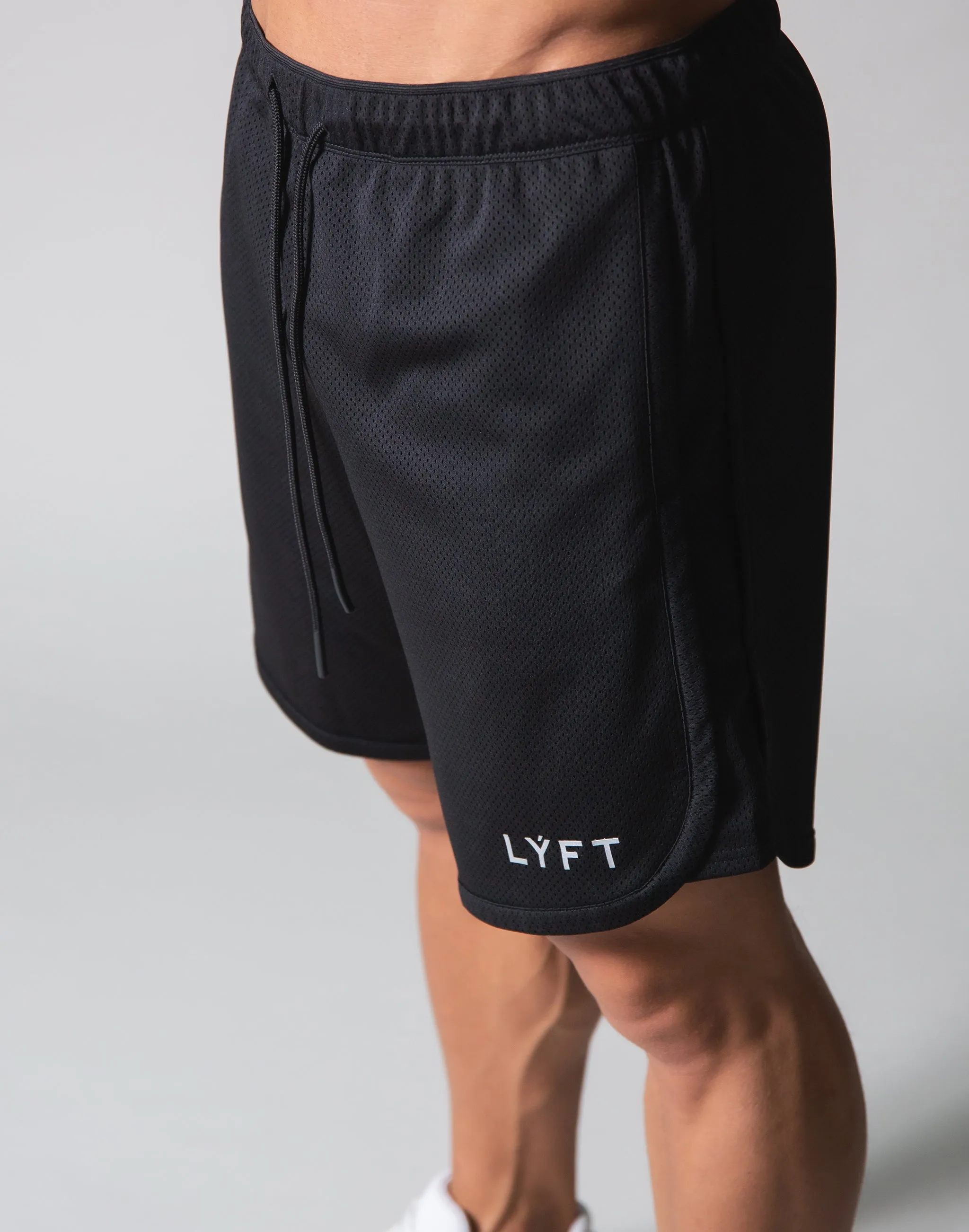 Wide Mesh Shorts - Black